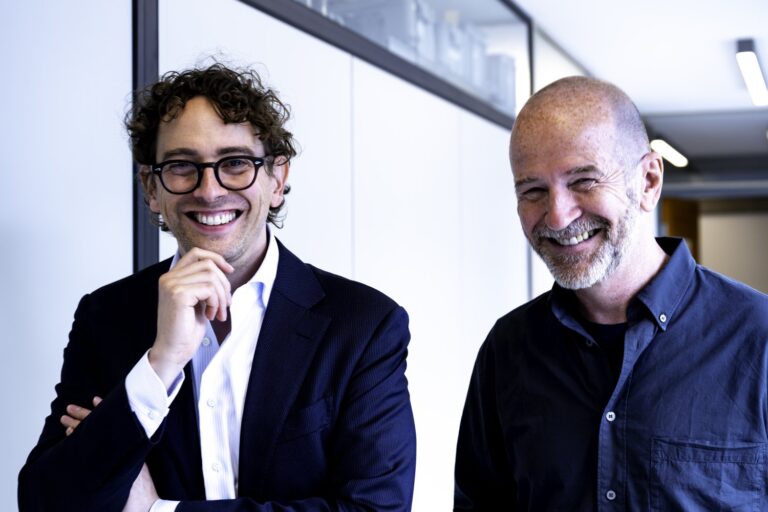Lees meer over het artikel Andrew Waugh inspireert tijdens kennissessies met Finch Buildings