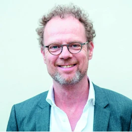 Arnout Siegelaar, real estate expert in the healthcare sector
